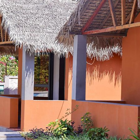 Le Jardin Des Delices Mahajanga Exterior foto