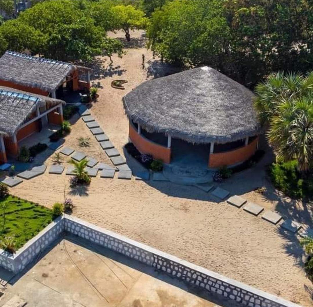 Le Jardin Des Delices Mahajanga Exterior foto